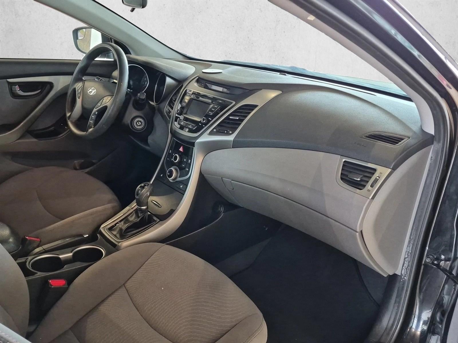 2025 Nissan Sentra SV CVT