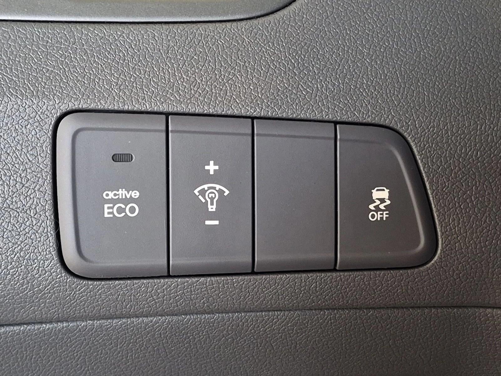 2025 Nissan Sentra SV CVT