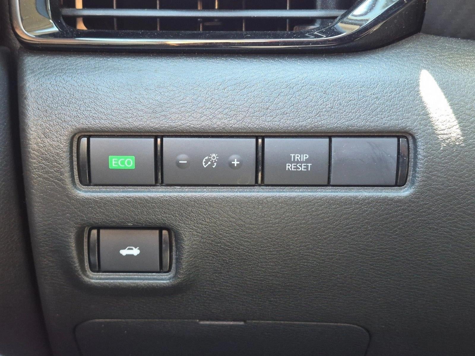 2025 Nissan Sentra SR CVT