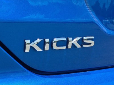 2022 Nissan Kicks SR FWD