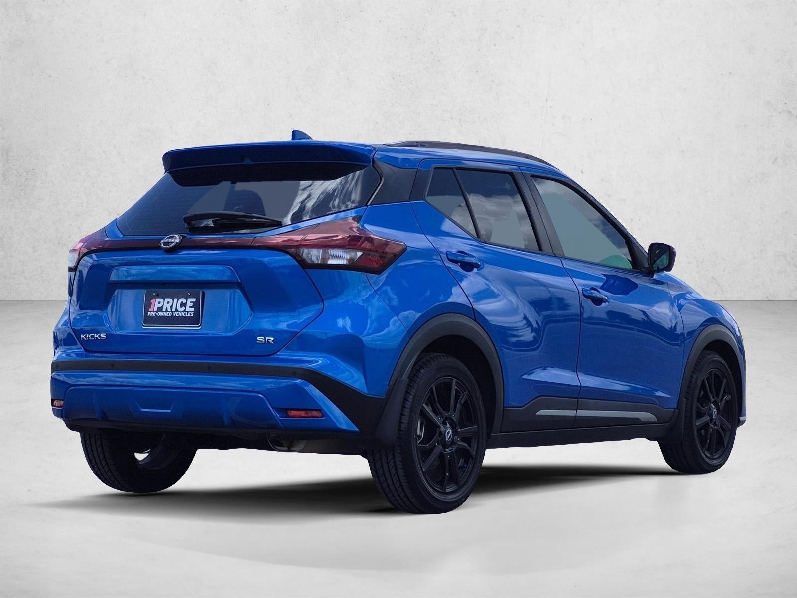 2022 Nissan Kicks SR FWD
