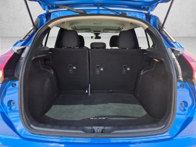 2022 Nissan Kicks SR FWD