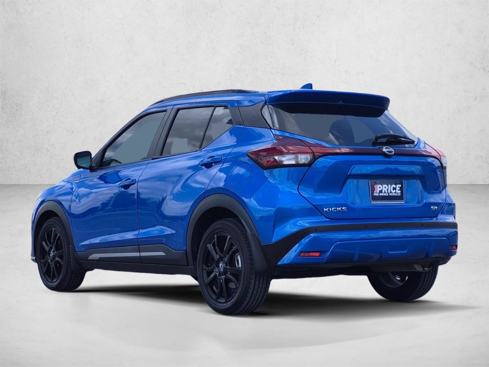 2022 Nissan Kicks SR FWD