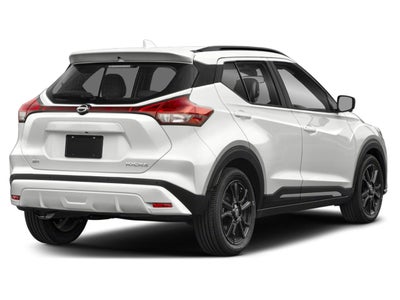 2022 Nissan Kicks SR FWD