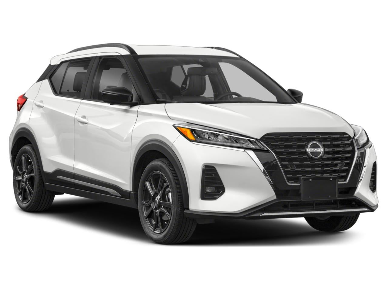 2022 Nissan Kicks SR FWD