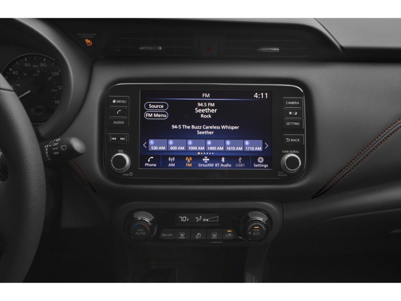 2022 Nissan Kicks SR FWD