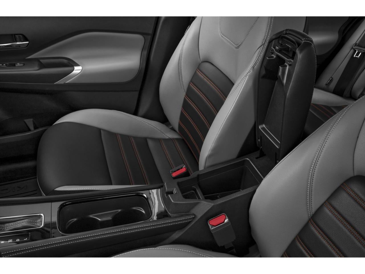 2022 Nissan Kicks SR FWD