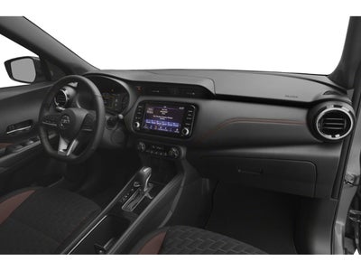 2022 Nissan Kicks SR FWD