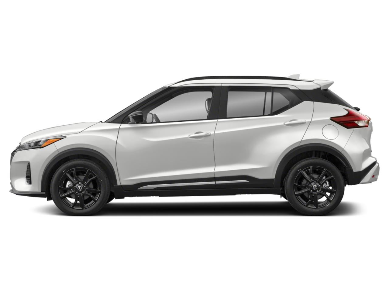 2022 Nissan Kicks SR FWD