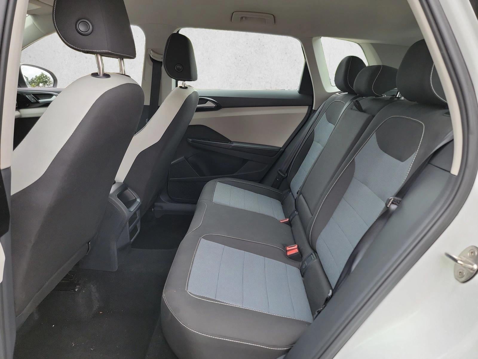2025 Volkswagen Taos S FWD