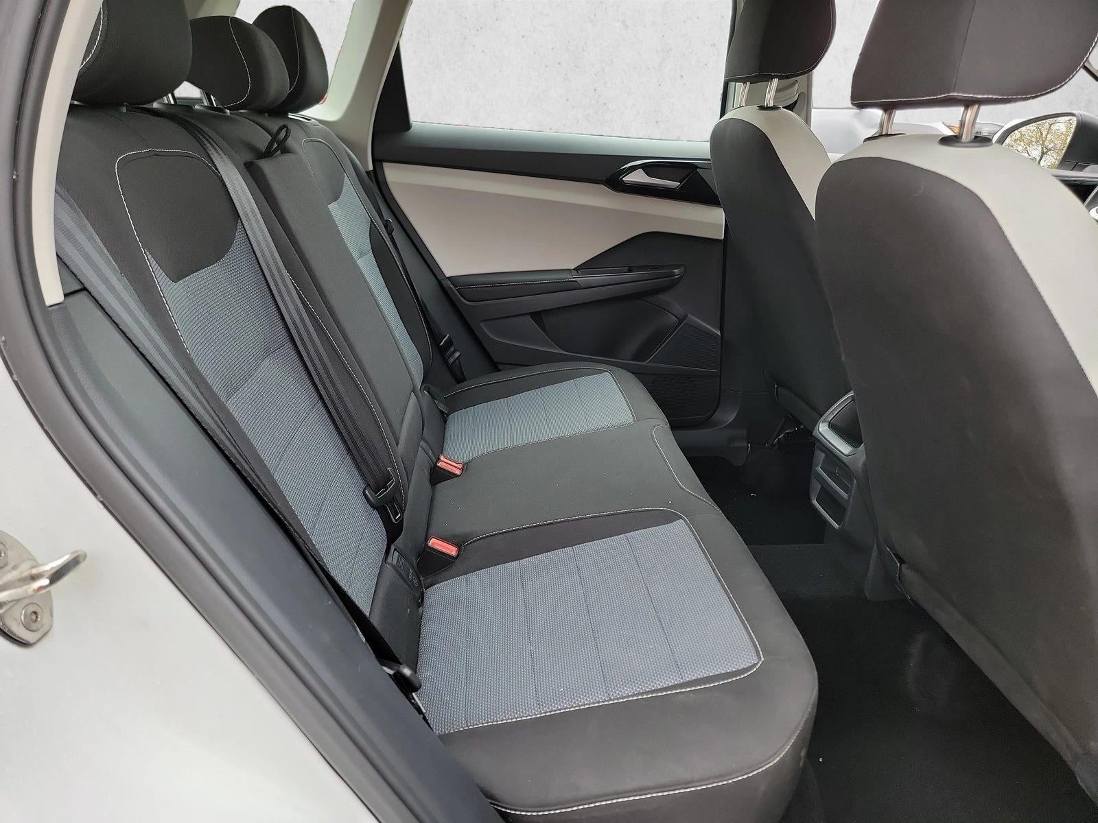 2025 Volkswagen Taos S FWD