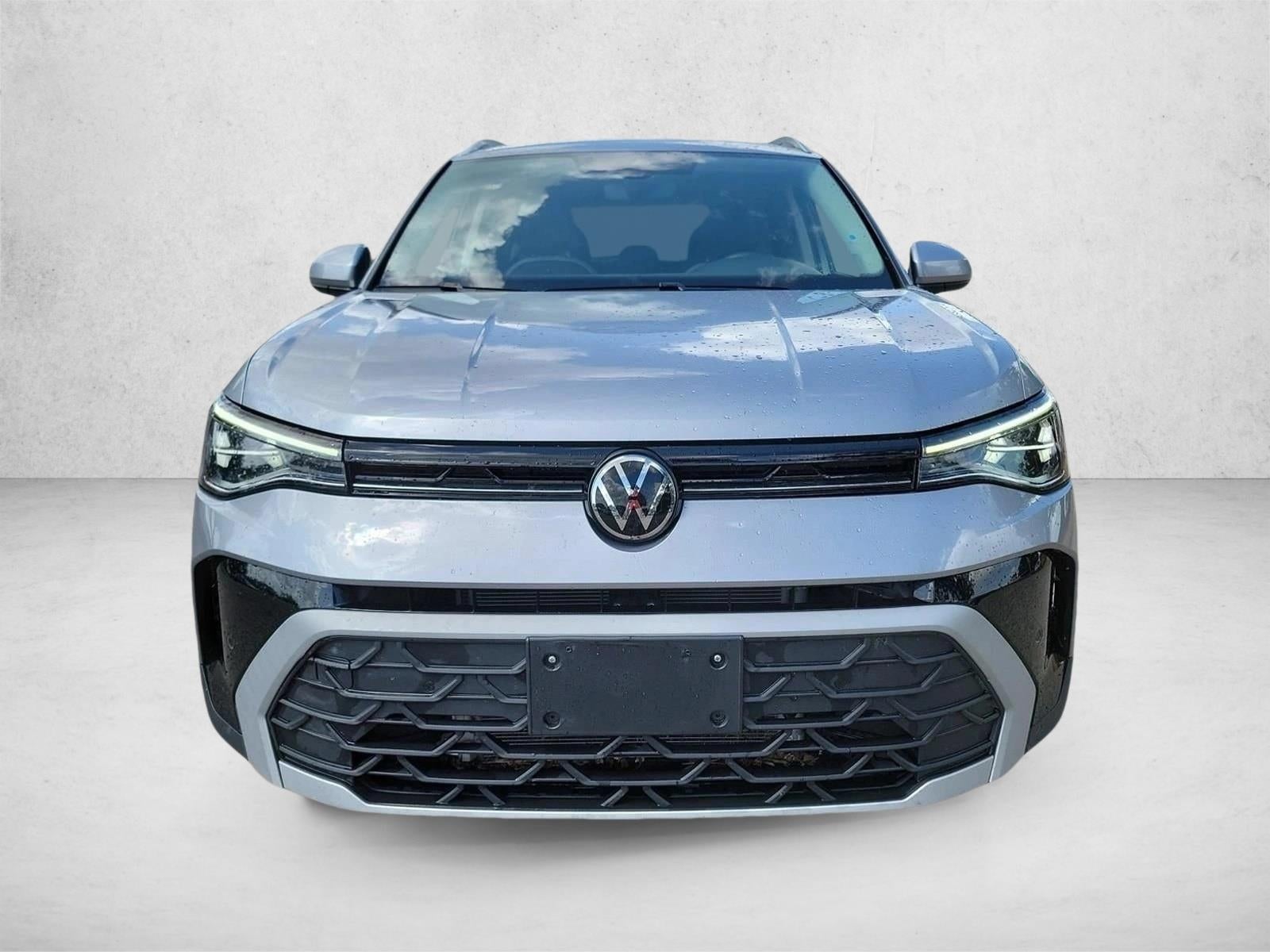 2025 Volkswagen Taos SE FWD