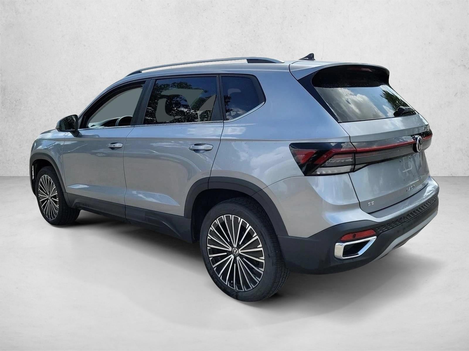 2025 Volkswagen Taos SE FWD