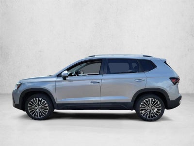 2025 Volkswagen Taos SE FWD