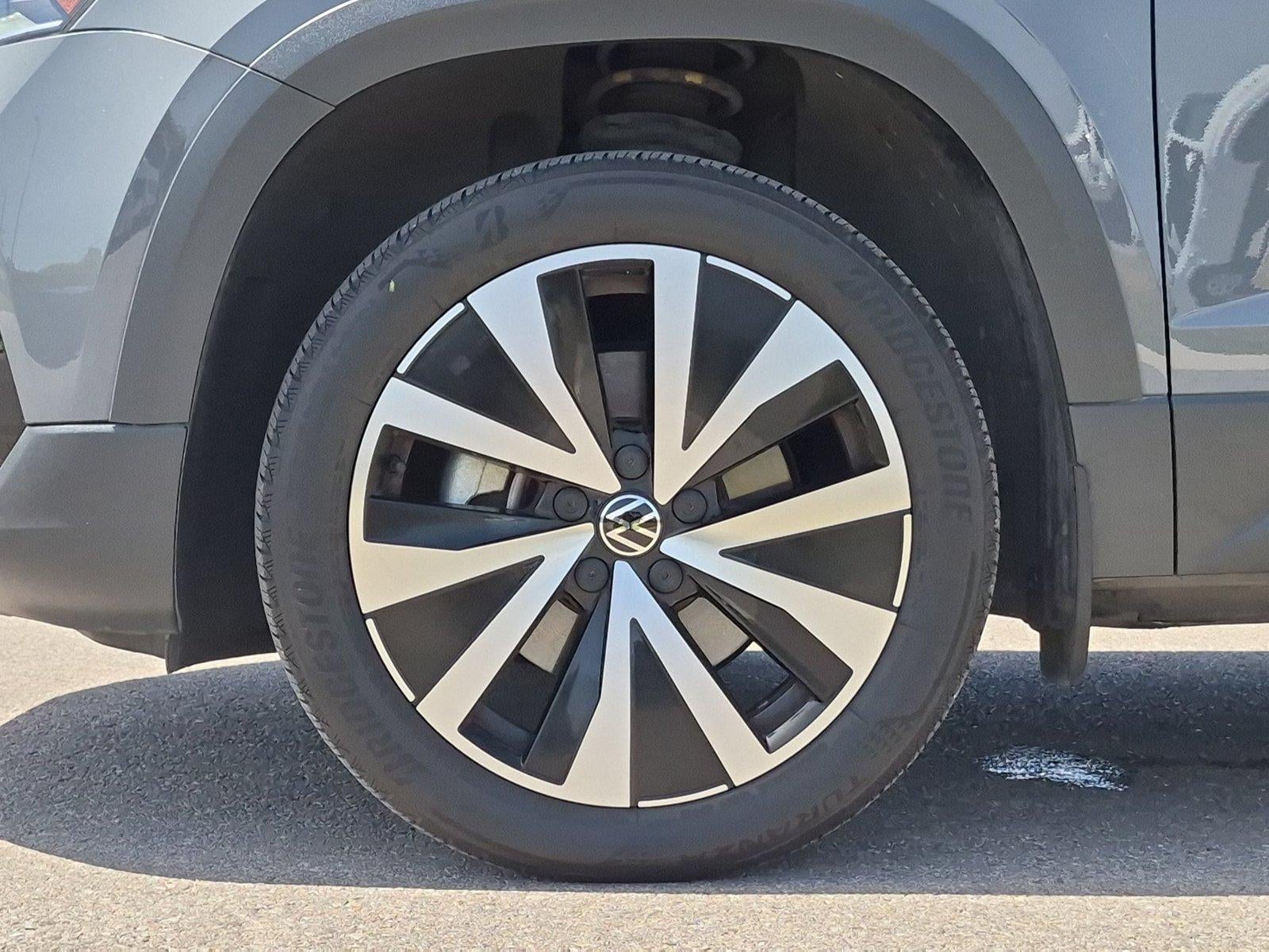 2022 Volkswagen Taos SE FWD