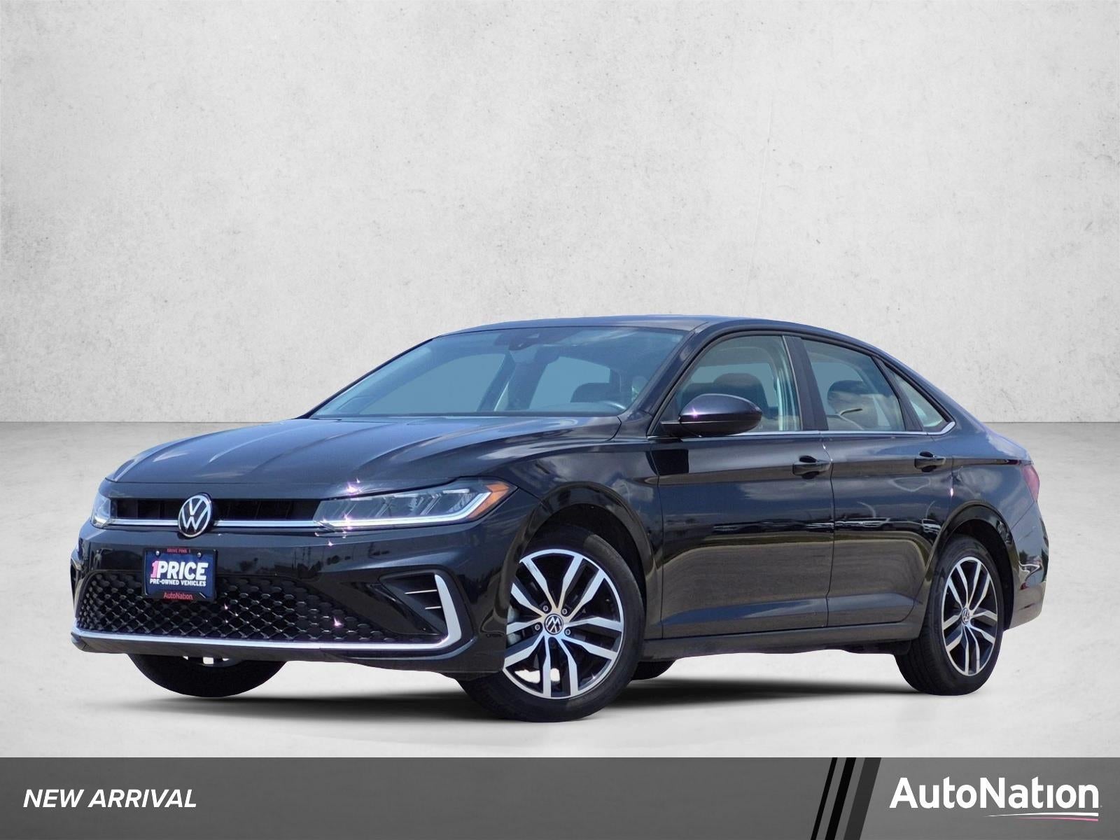 2025 Volkswagen Jetta SE Auto