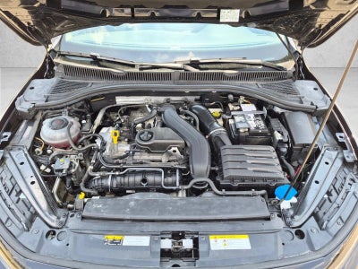 2025 Volkswagen Jetta SE Auto