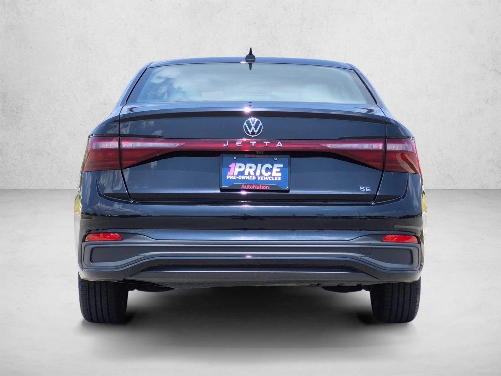 2025 Volkswagen Jetta SE Auto