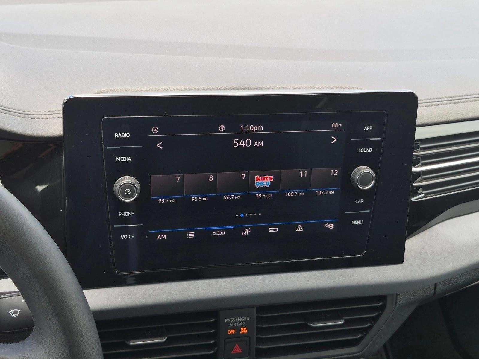 2025 Volkswagen Jetta SE Auto
