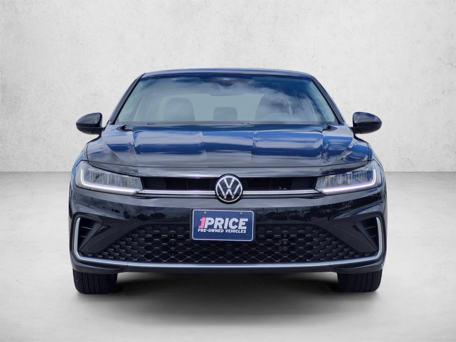 2025 Volkswagen Jetta SE Auto