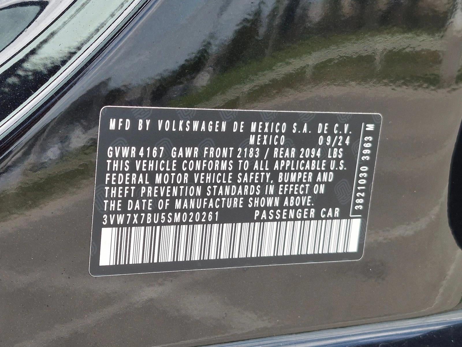 2025 Volkswagen Jetta SE Auto