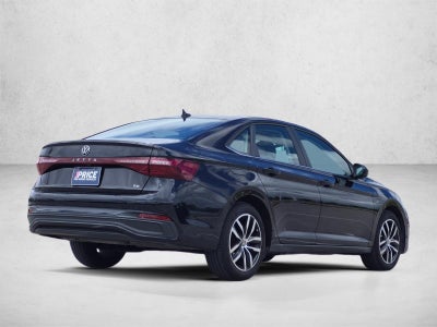 2025 Volkswagen Jetta SE Auto