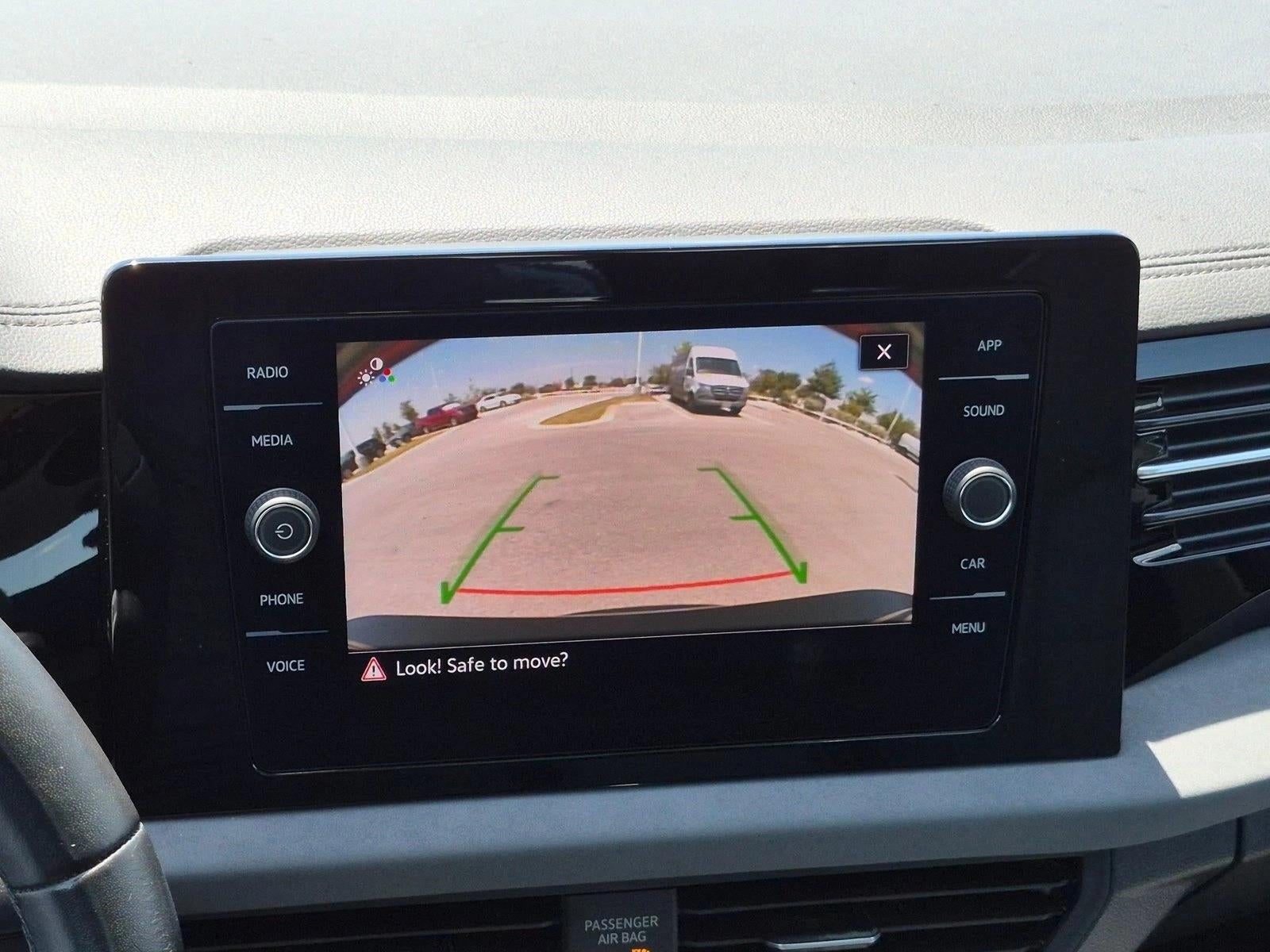 2025 Volkswagen Jetta SE Auto