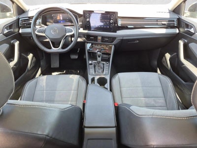 2025 Volkswagen Jetta SE Auto
