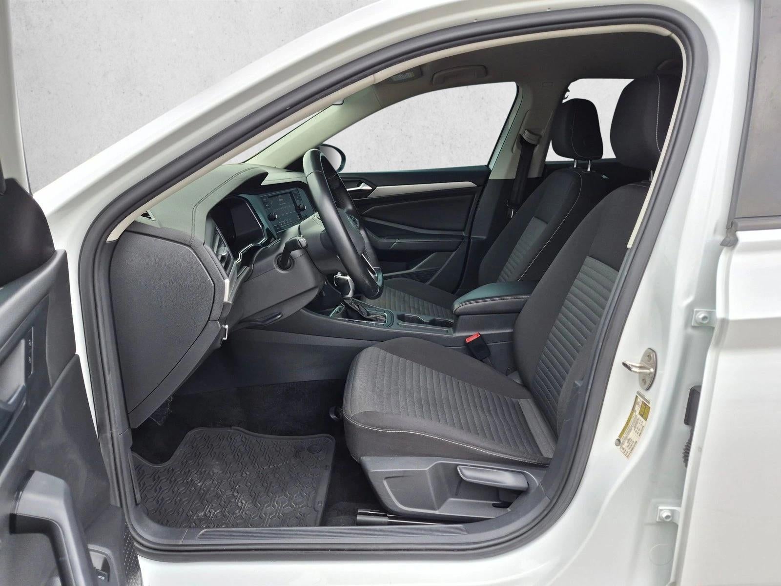 2022 Volkswagen Jetta S Auto
