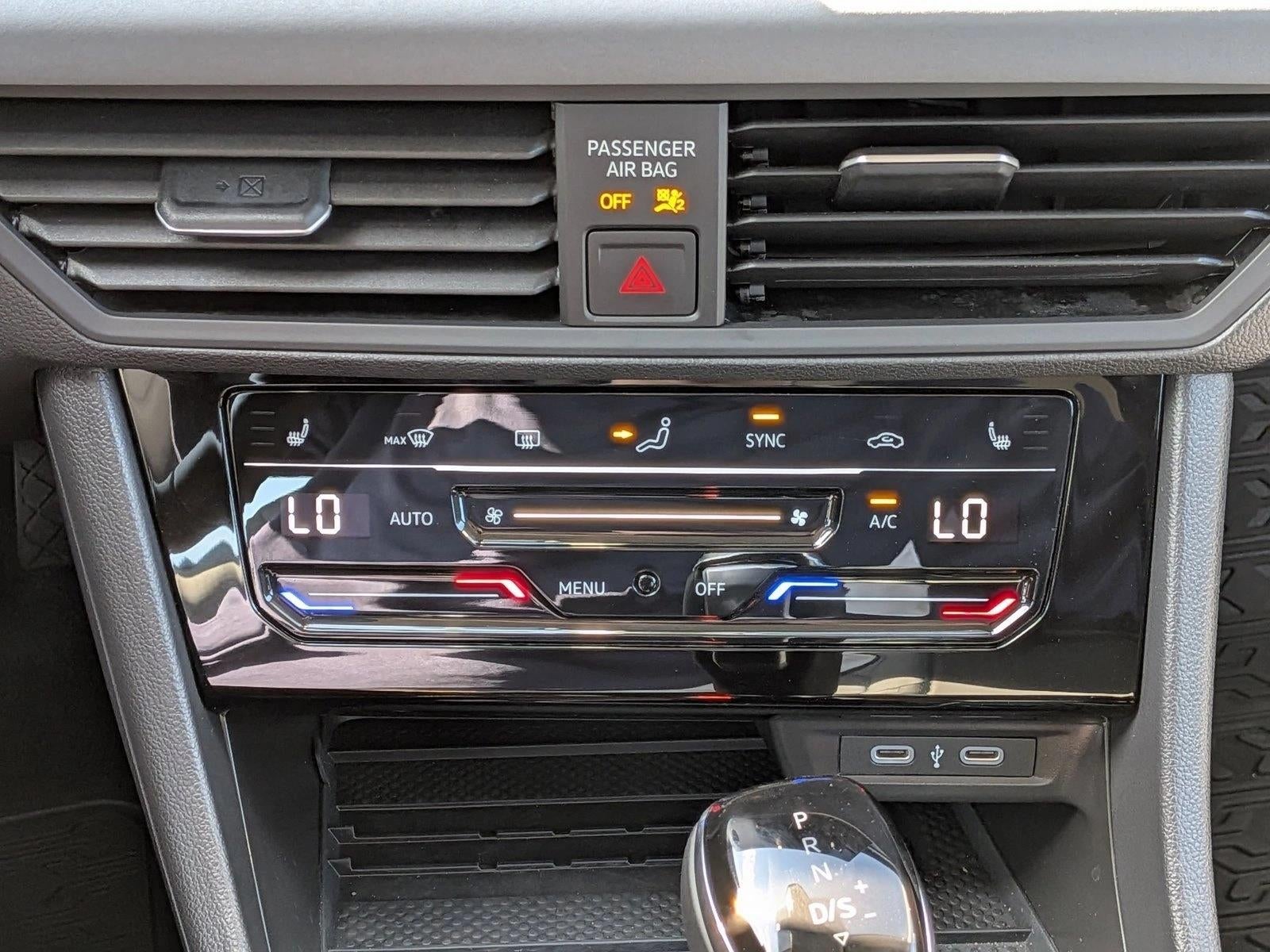 2025 Volkswagen Jetta SE Auto