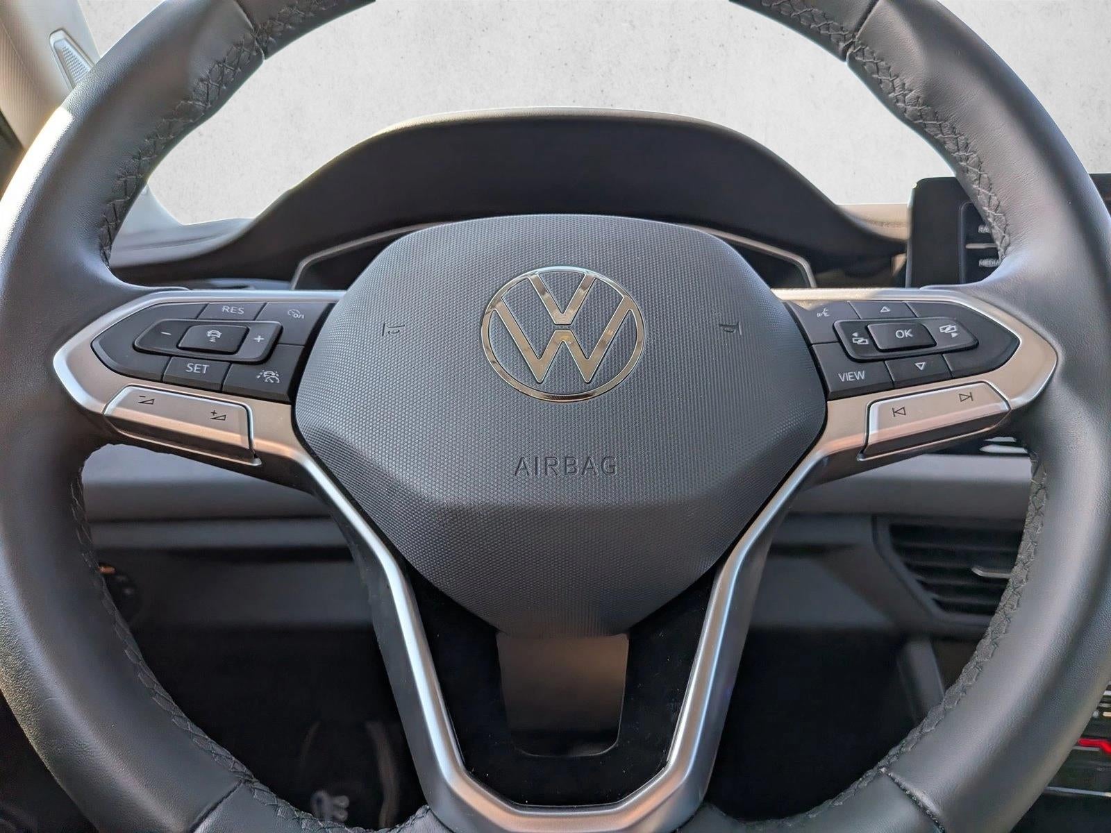 2025 Volkswagen Jetta SE Auto