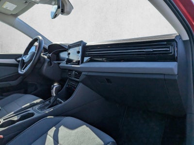 2025 Volkswagen Jetta SE Auto