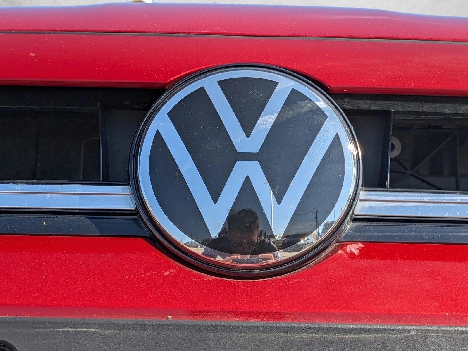 2025 Volkswagen Jetta SE Auto