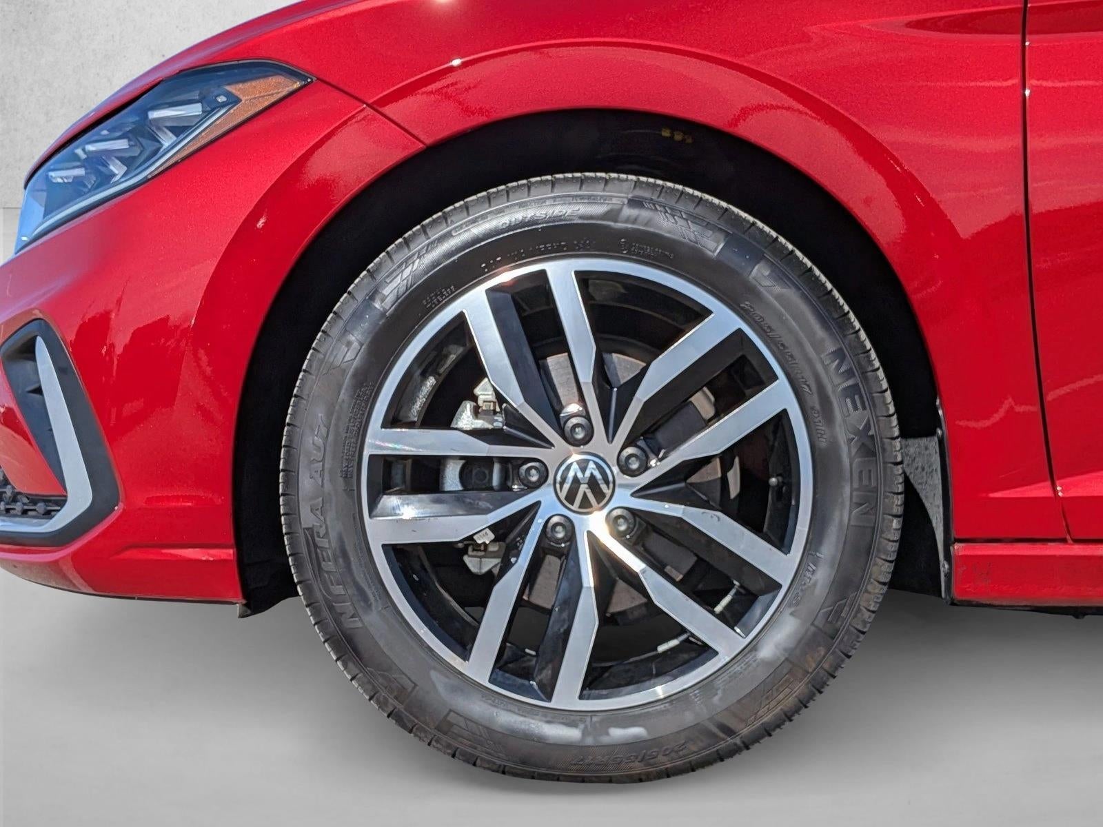 2025 Volkswagen Jetta SE Auto