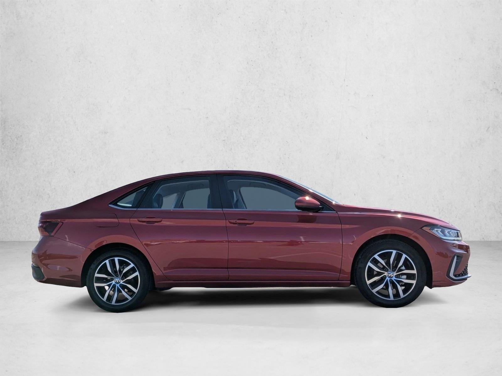 2025 Volkswagen Jetta SE Auto