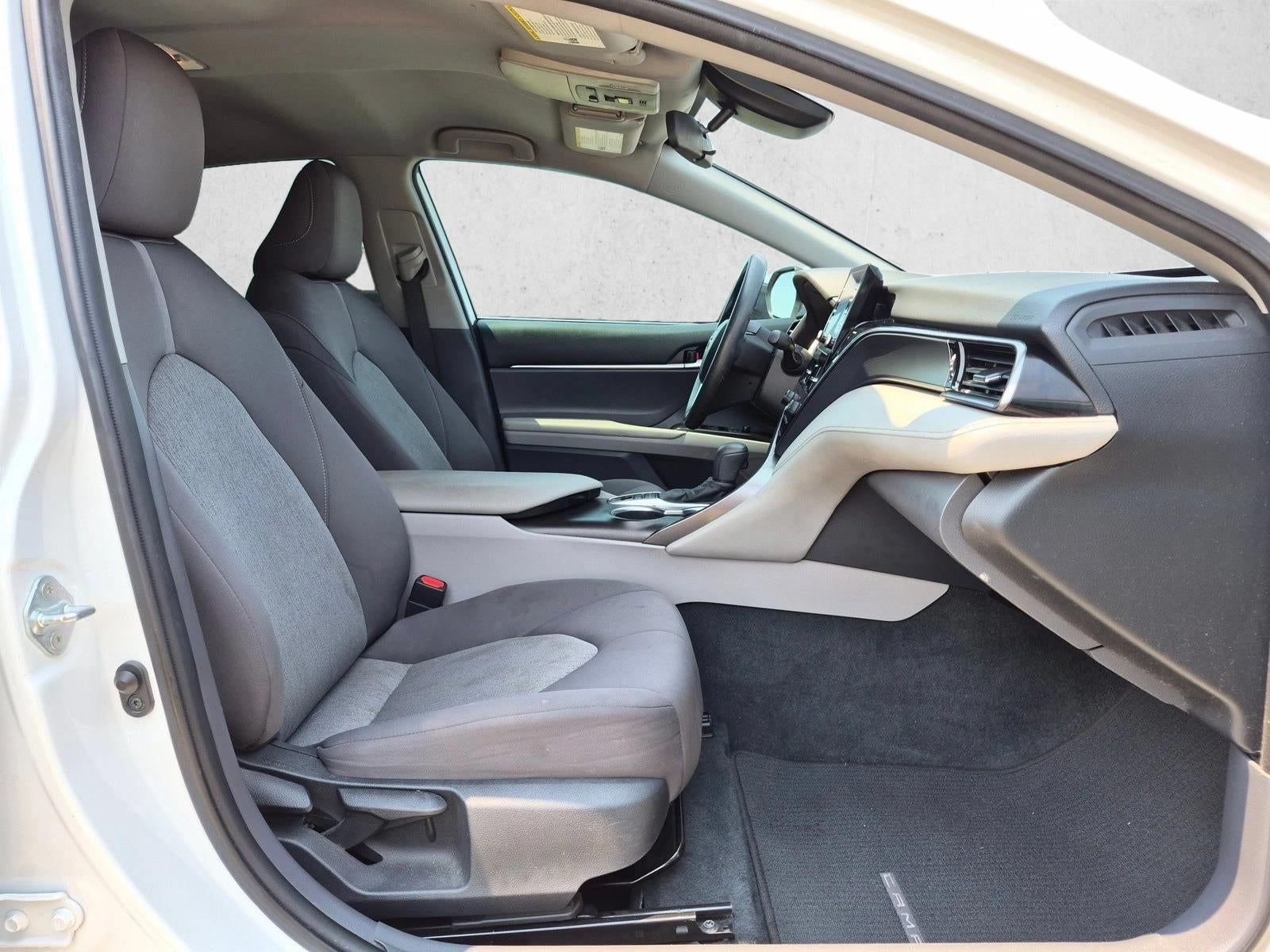 2022 Toyota Camry Hybrid LE CVT (Natl)