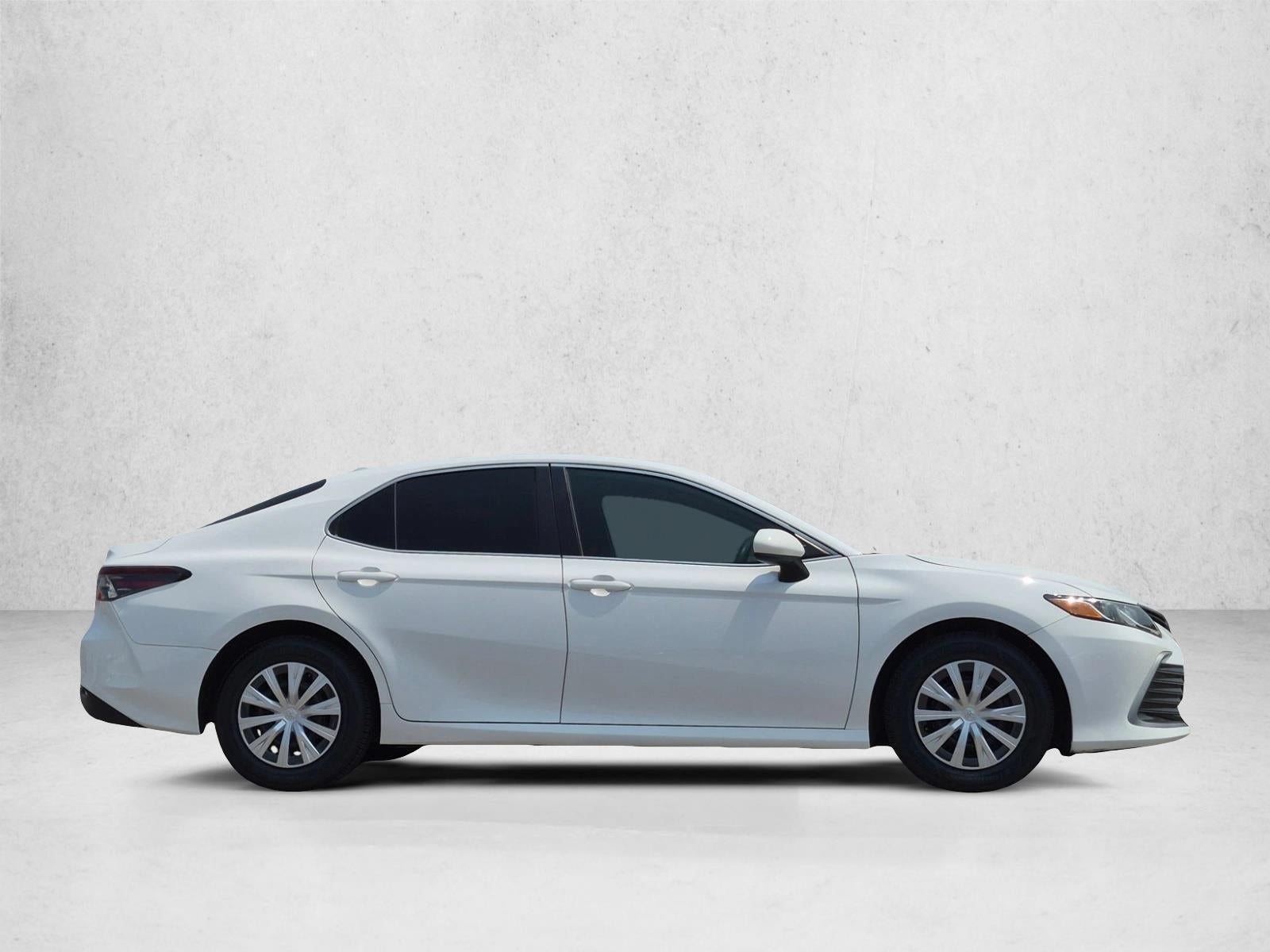 2022 Toyota Camry Hybrid LE CVT (Natl)