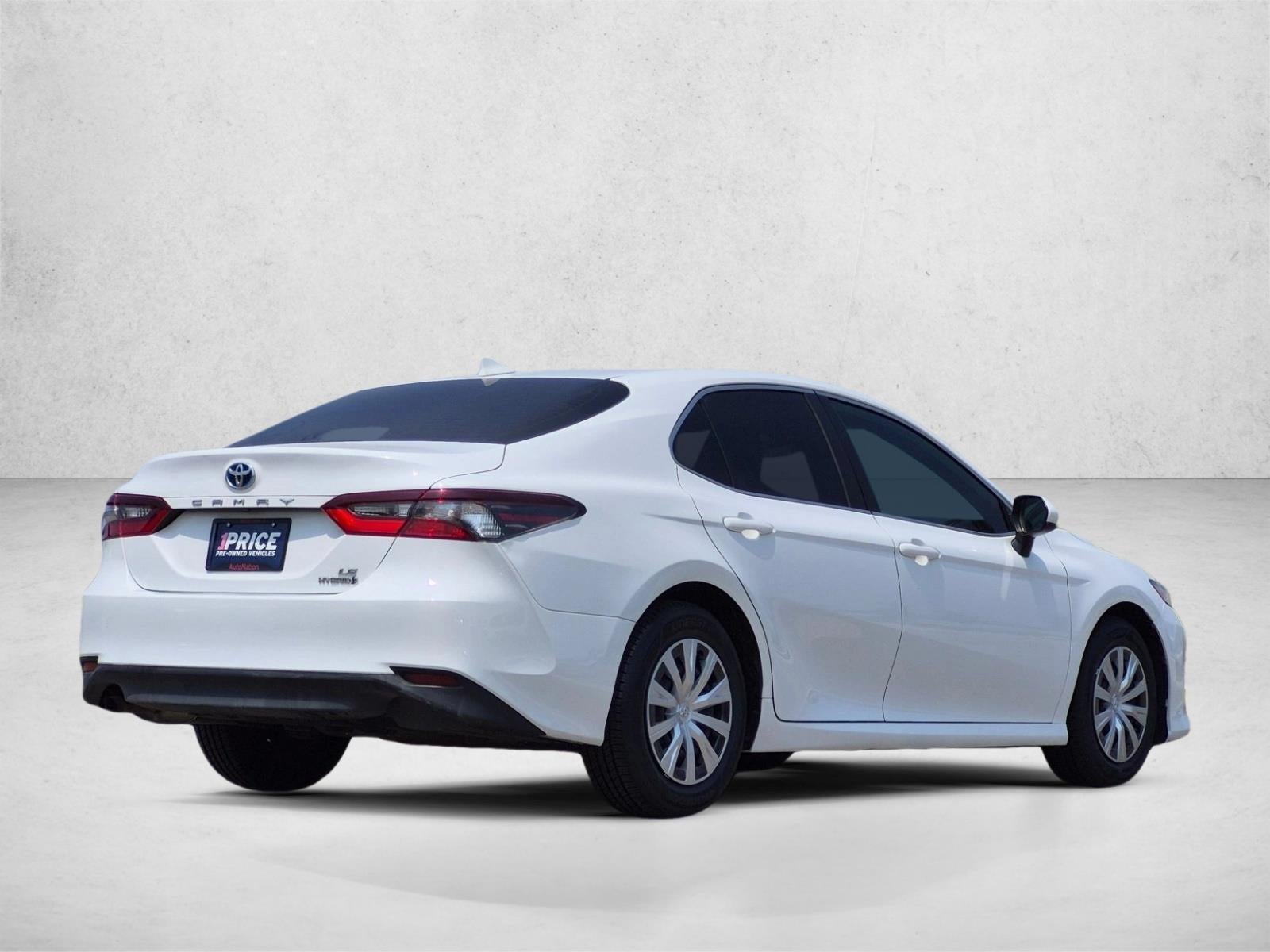 2022 Toyota Camry Hybrid LE CVT (Natl)