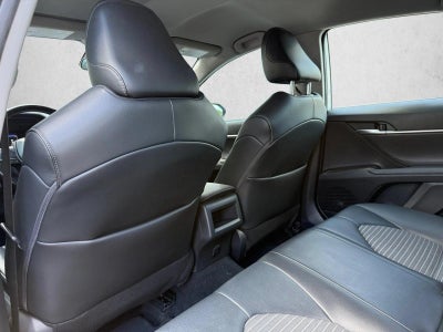 2022 Toyota Camry SE Auto (SE)
