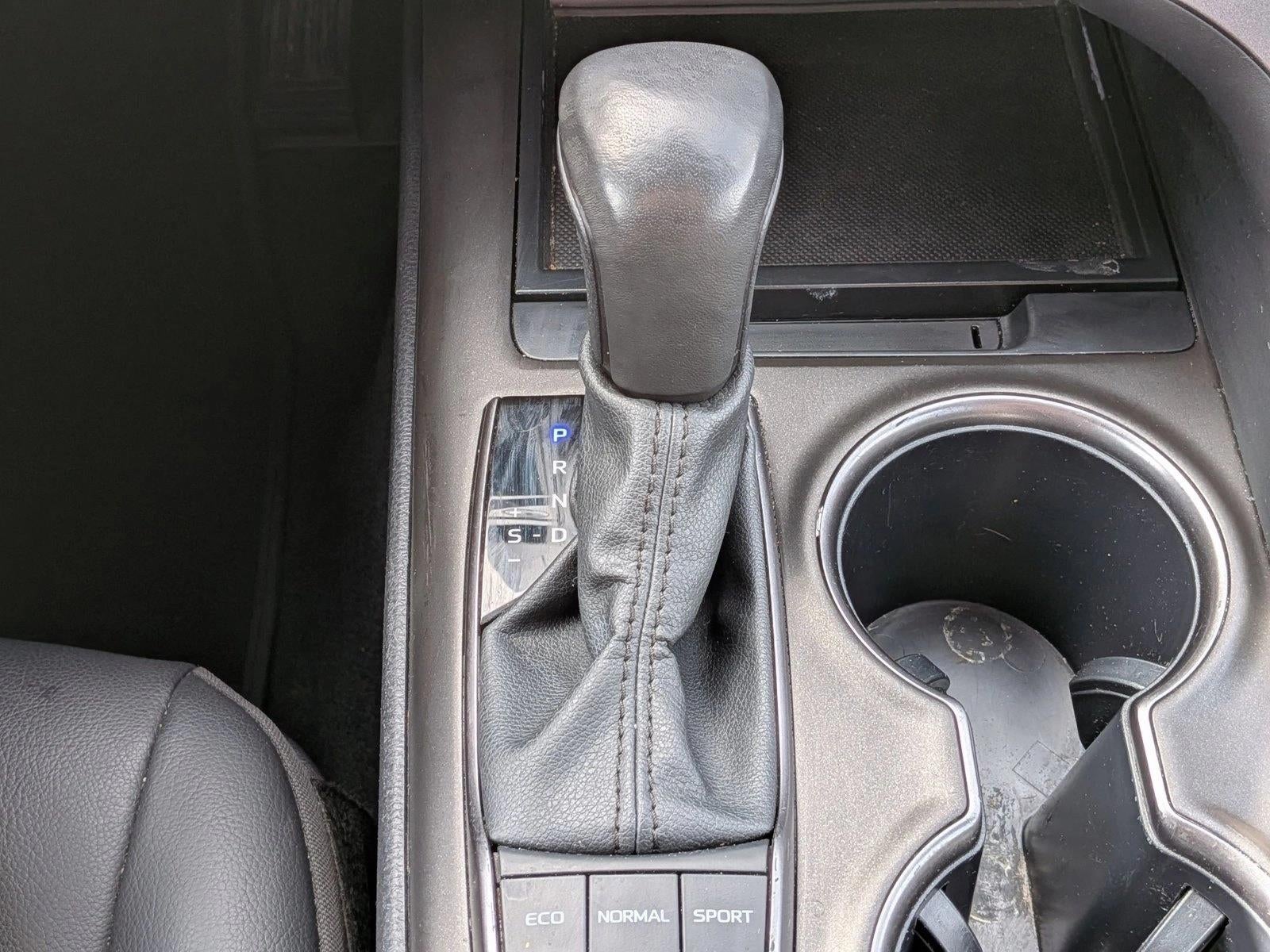 2024 Toyota Camry SE Auto (SE)