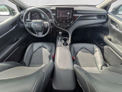 2024 Toyota Camry SE Auto (SE)