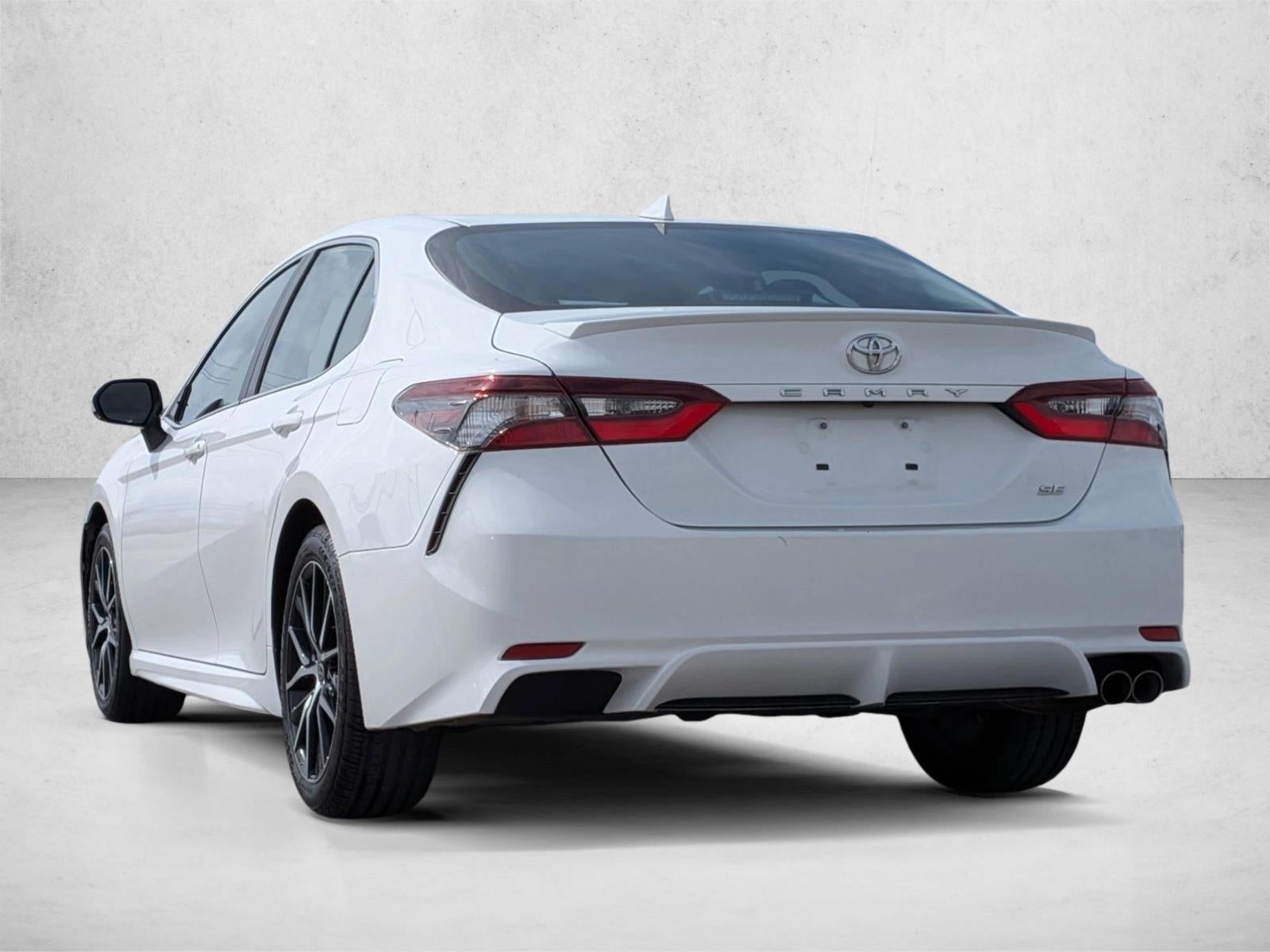 2024 Toyota Camry SE Auto (SE)