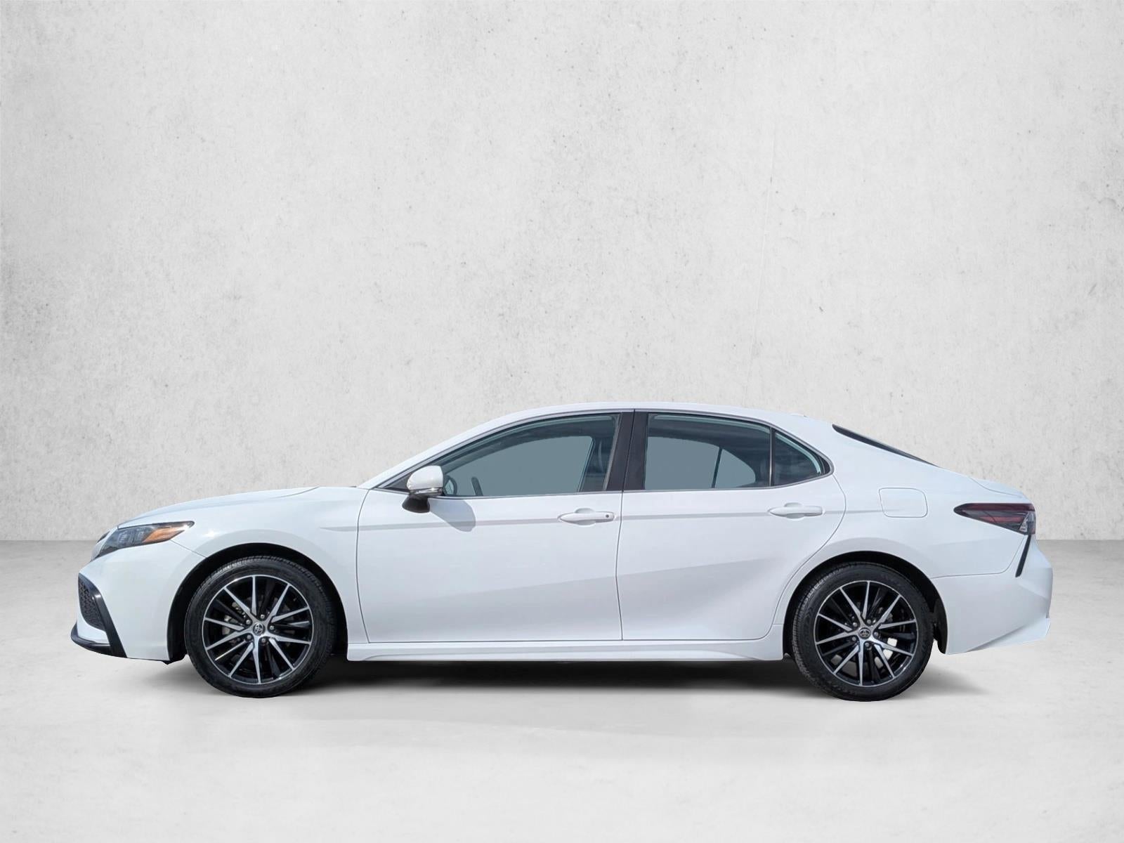 2024 Toyota Camry SE Auto (SE)