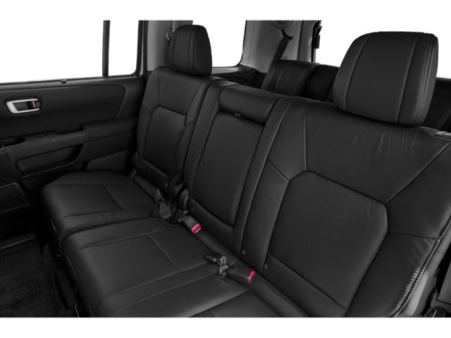 2014 Honda Pilot 2WD Touring with DVD Rear Entertainment System and Navigation