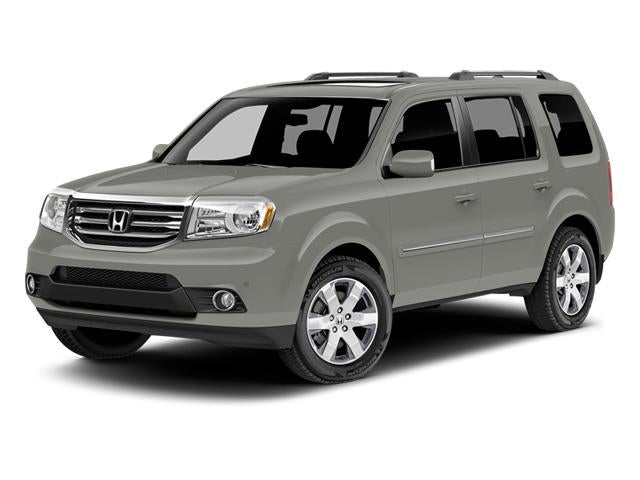 2014 Honda Pilot 2WD Touring with DVD Rear Entertainment System and Navigation