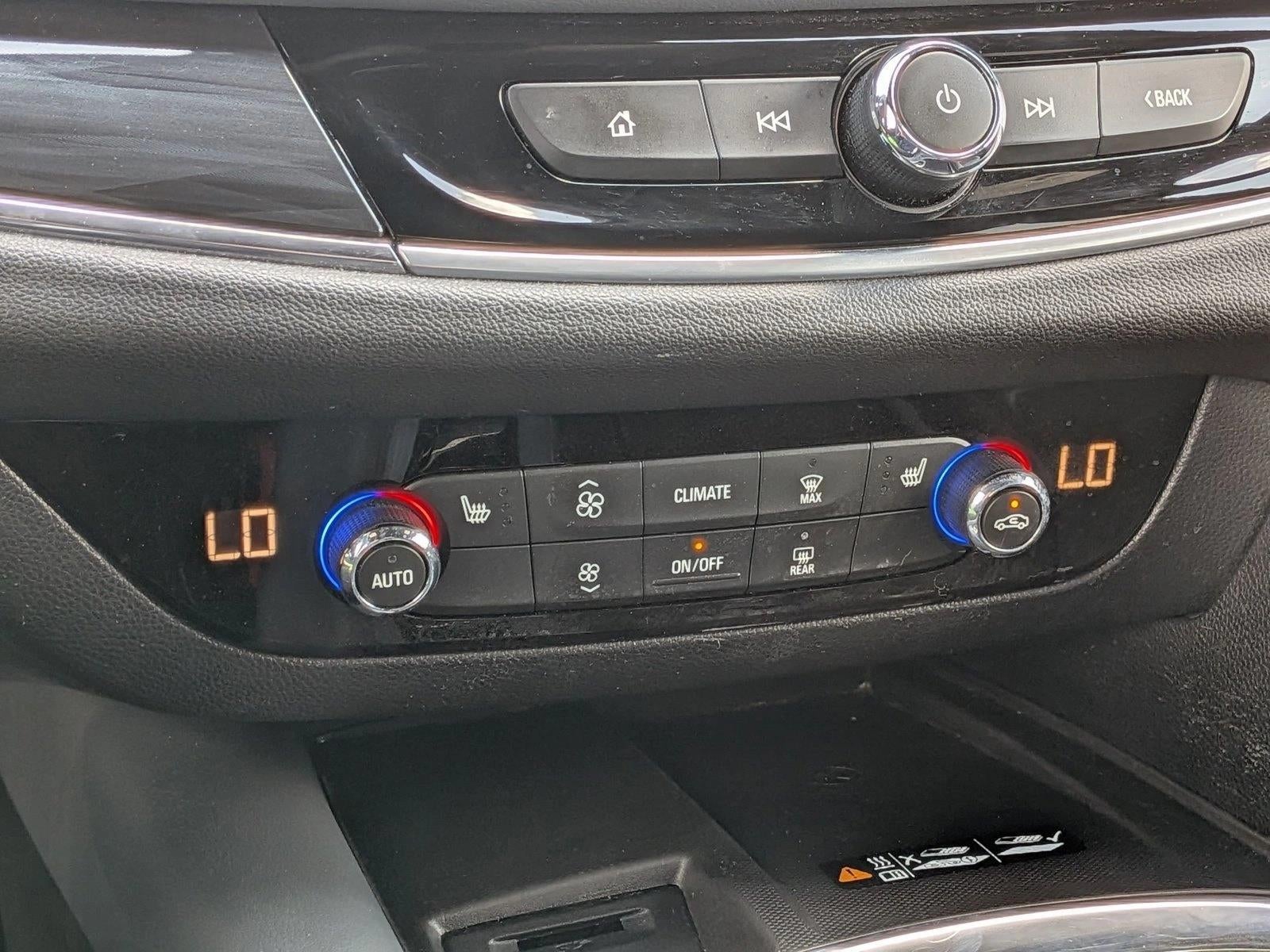 2022 Buick Enclave Essence FWD