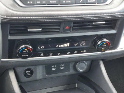 2025 Nissan Rogue FWD SV