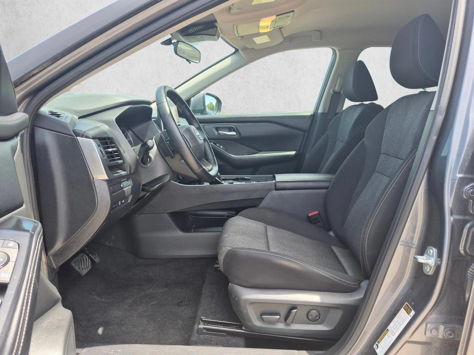 2025 Nissan Rogue FWD SV