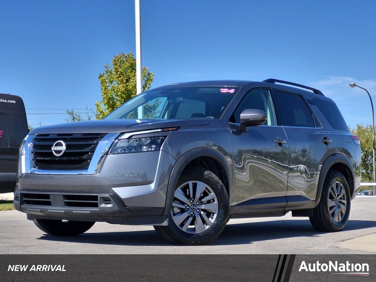 2024 Nissan Pathfinder SV 2WD