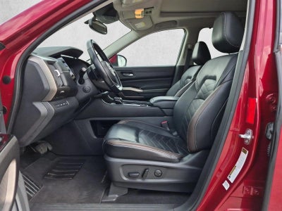 2022 Nissan Pathfinder Platinum 4WD
